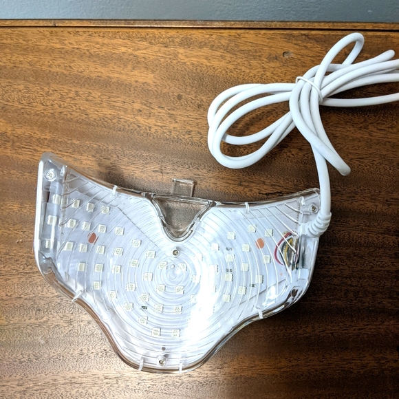 NWT Colorful LED Beauty Mask. - Picture 9 of 9